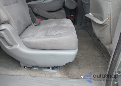 2010 Honda Odyssey Ex из США, поврежденный, VIN 5FNRL3H42AB104015